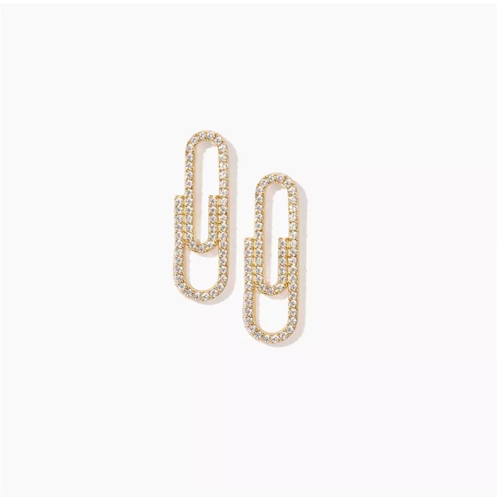 🆕 Dainty 14k GP CZ Covered Paperclip Earrings NWT - Picture 3 of 3